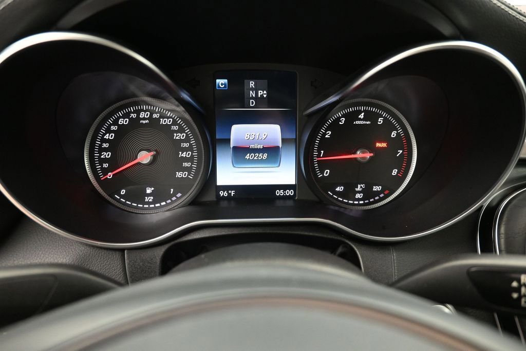 Used 2017 Mercedes-Benz C 300 4MATIC Sedan image 3