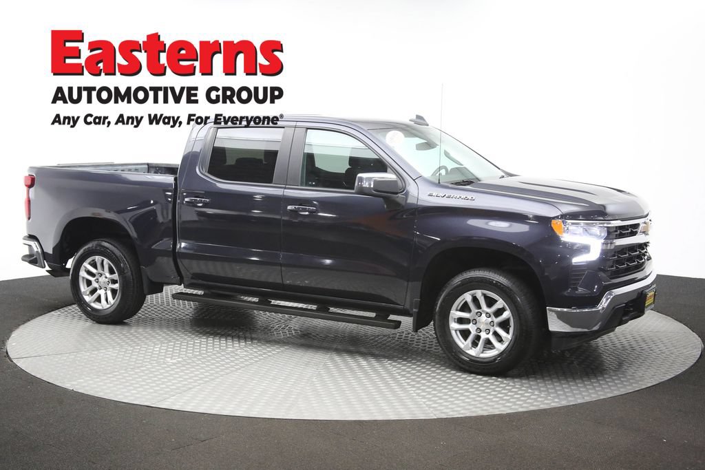 Used 2022 Chevrolet Silverado 1500 LT AWD/4WD image 47