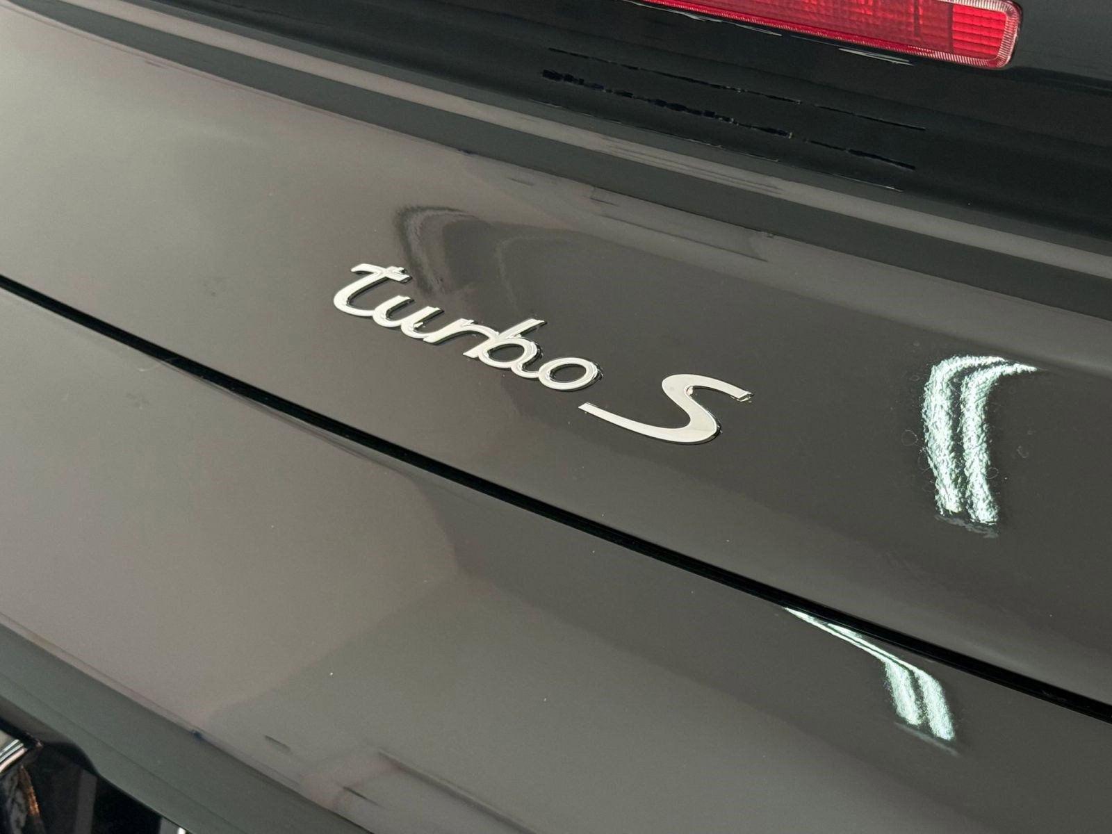 Used 2012 Porsche 911 Turbo S image 17