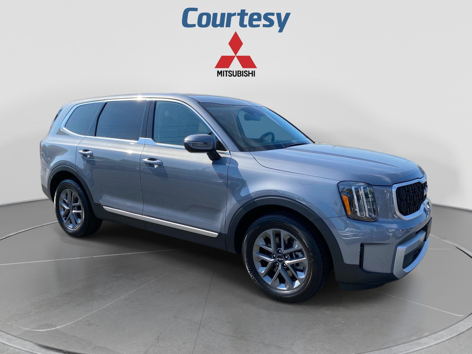 Used 2024 Kia Telluride LX AWD/4WD image 8