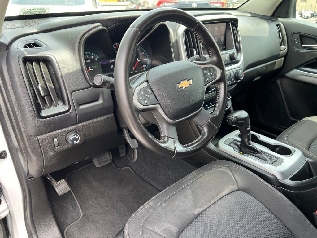 Used 2020 Chevrolet Colorado LT w/ Redline Special Edition RWD image 14