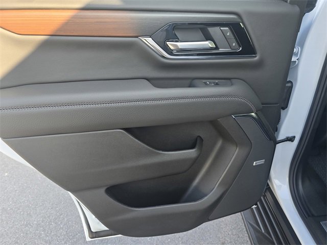 New 2026 GMC Yukon Denali image 12