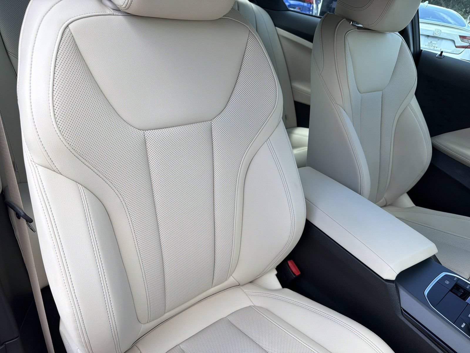 Certified 2024 BMW 230i Coupe w/ Convenience Package RWD image 19