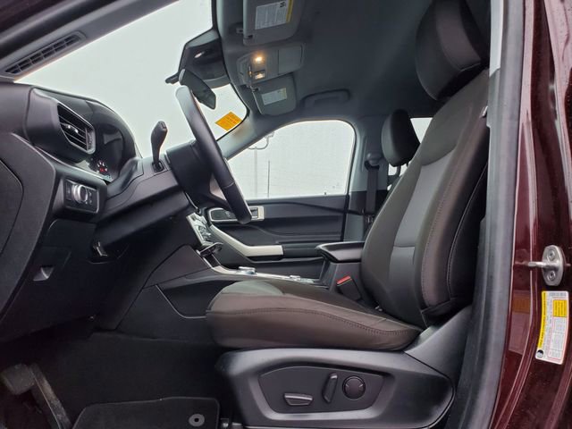 Used 2022 Ford Explorer XLT image 5