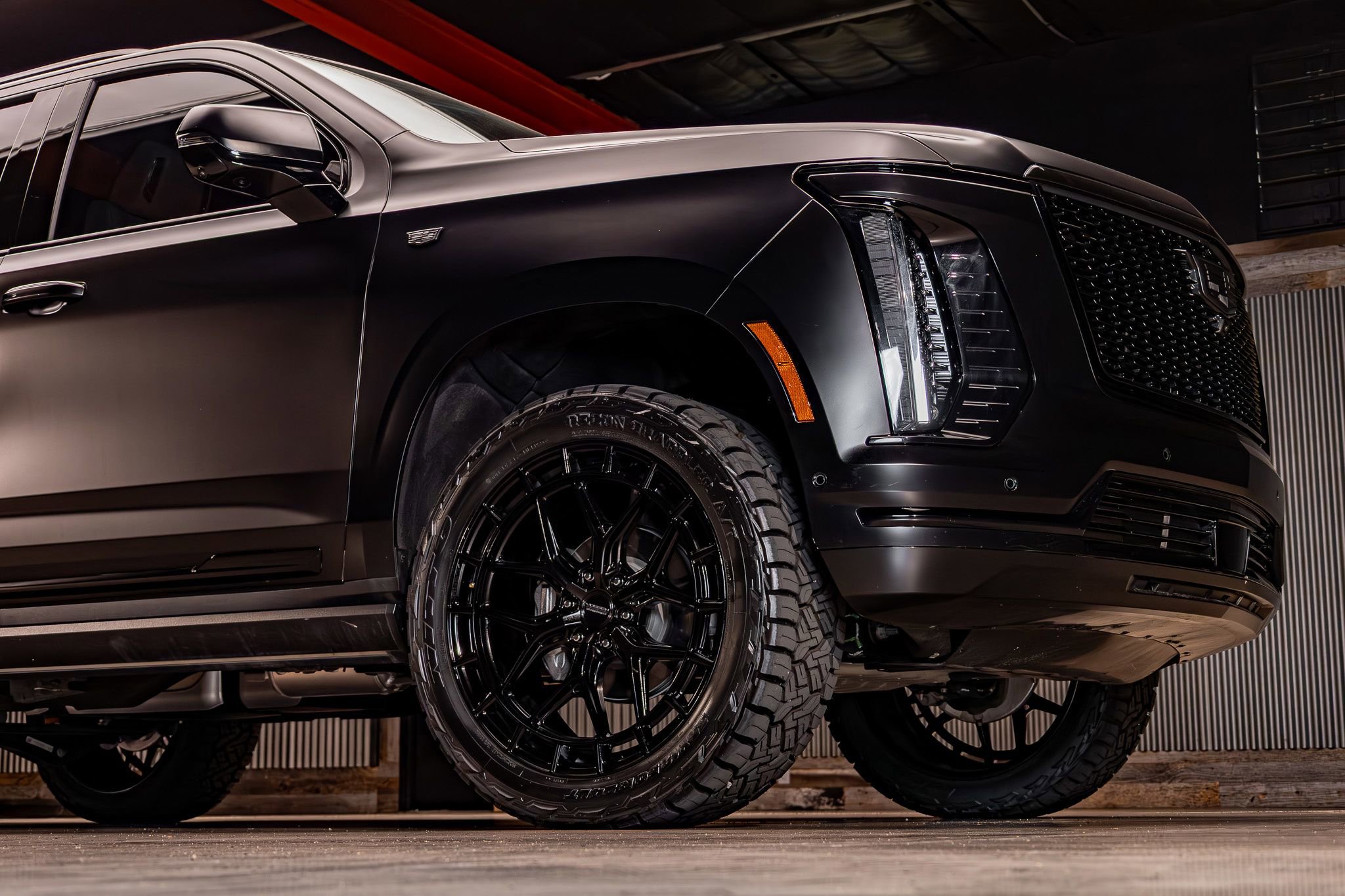 Used 2025 Cadillac Escalade Sport Platinum image 12