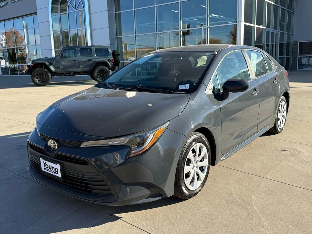 Used 2024 Toyota Corolla LE image 12