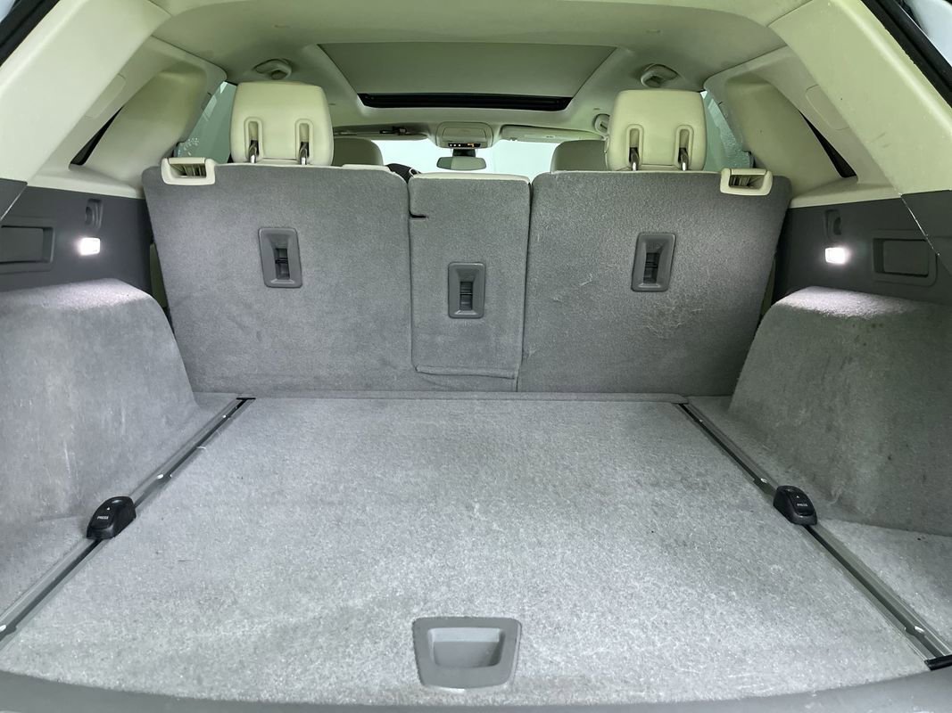 Used 2017 Cadillac XT5 Luxury w/ Driver Awareness Package image 30