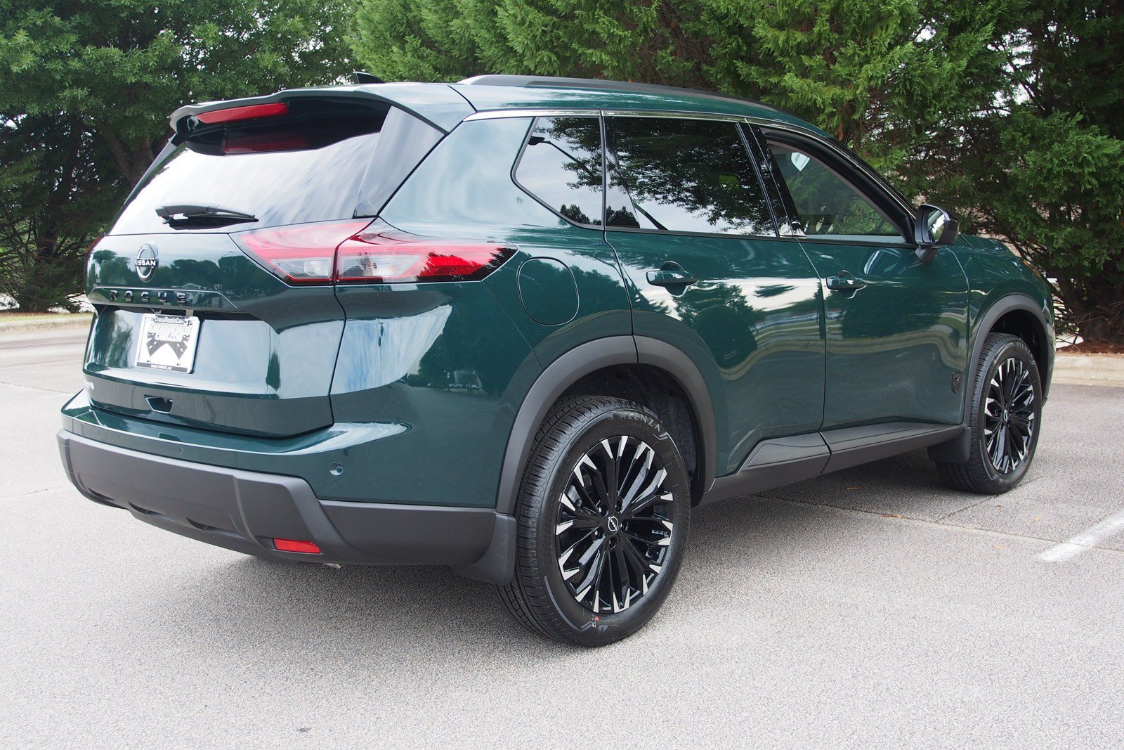 New 2026 Nissan Rogue Dark Armor FWD image 7