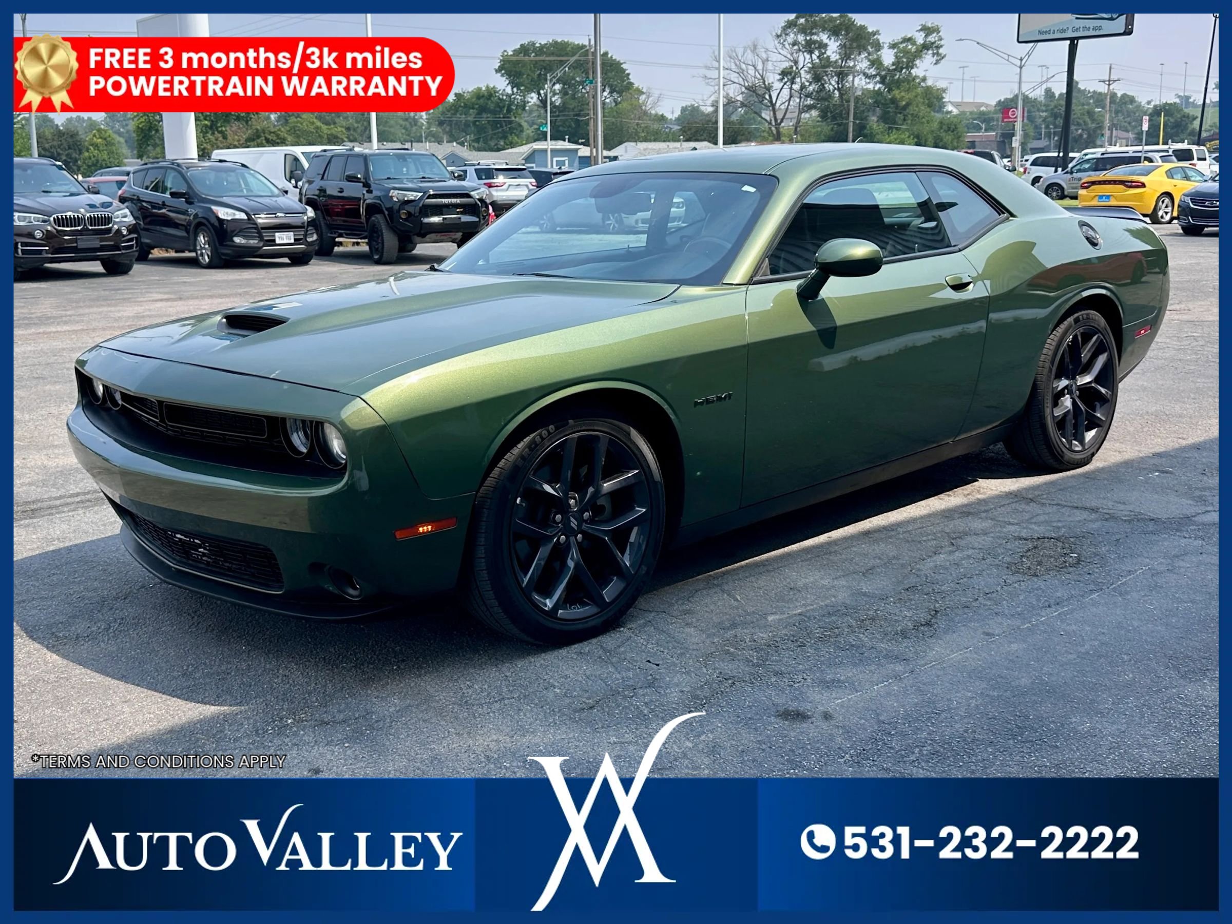 Used 2022 Dodge Challenger R/T w/ Plus Package image 3