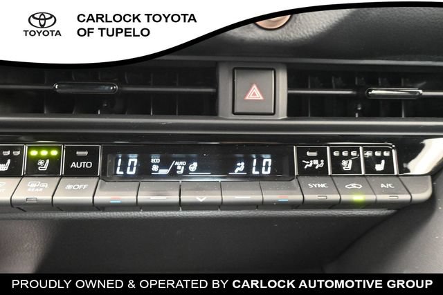 Used 2023 Toyota Crown AWD/4WD image 14