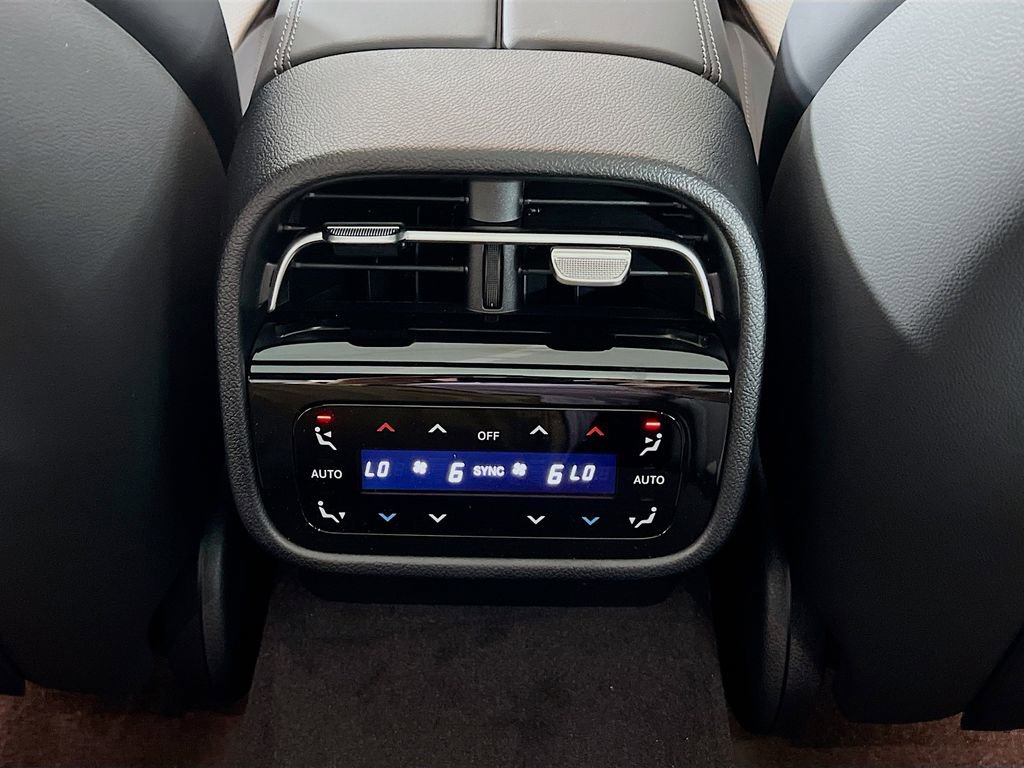 New 2026 Mercedes-Benz E 53 AMG e 4MATIC Sedan image 28