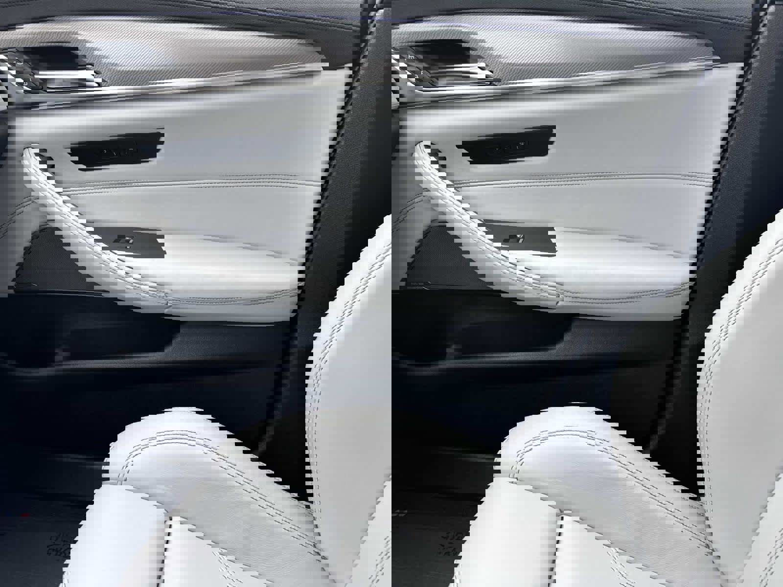 Used 2021 BMW M5 image 23