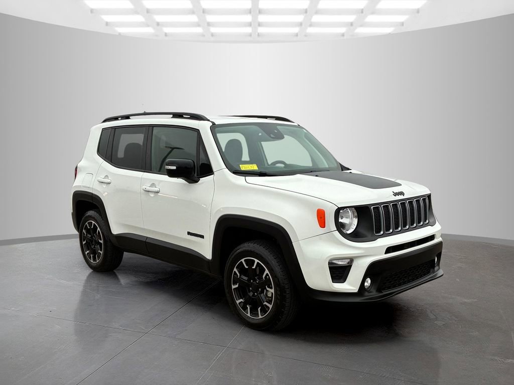 Used 2023 Jeep Renegade Latitude image 3