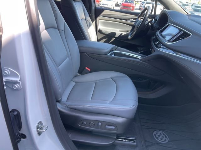 Used 2023 Buick Enclave Premium AWD/4WD image 22