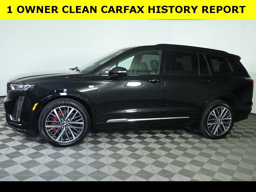 Used 2024 Cadillac XT6 Sport w/ Platinum Package image 2