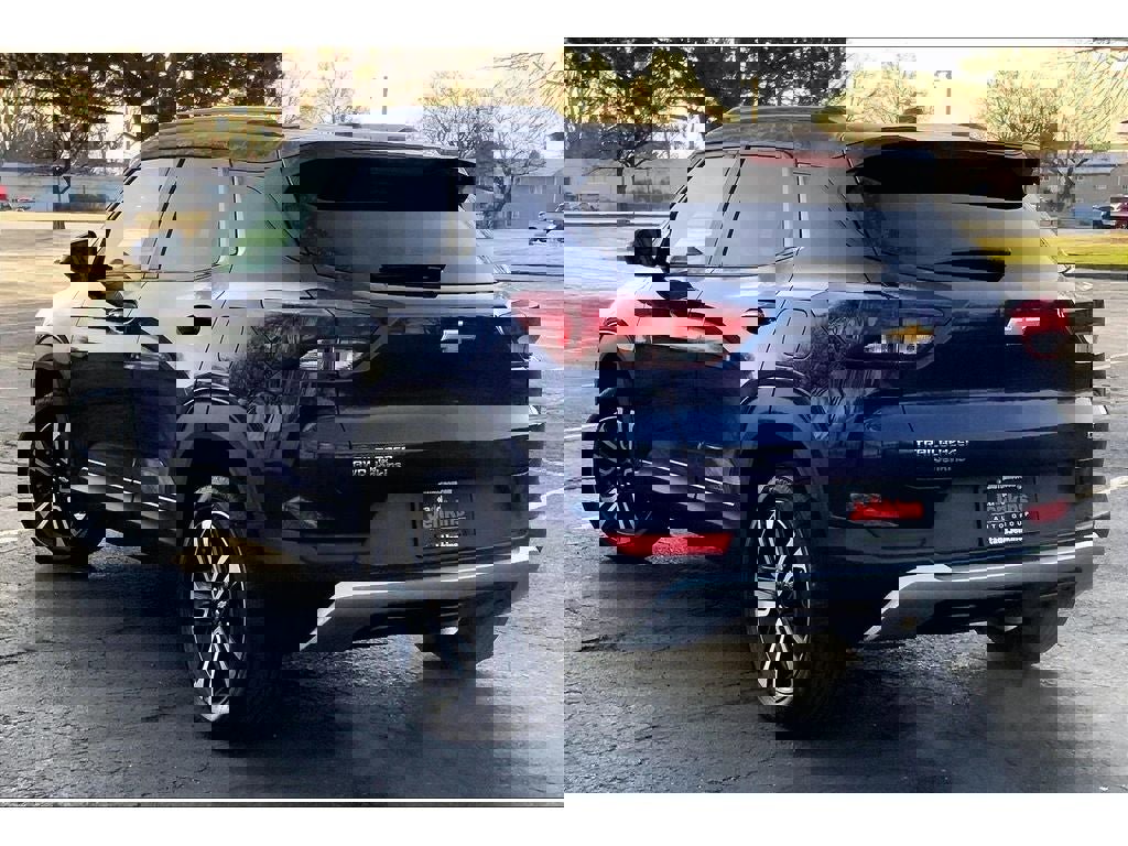 Used 2023 Chevrolet TrailBlazer LT w/ Convenience Package image 13