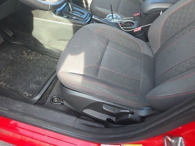 Used 2015 Ford Fiesta SE w/ Equipment Group 201A image 9