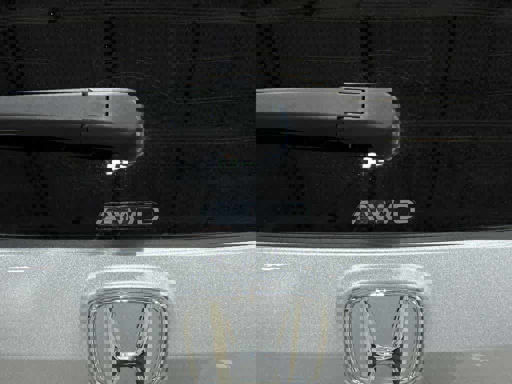 Used 2025 Honda CR-V Sport-L image 28