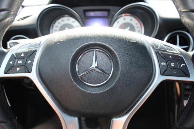 Used 2015 Mercedes-Benz SLK 250 w/ Premium Package image 30