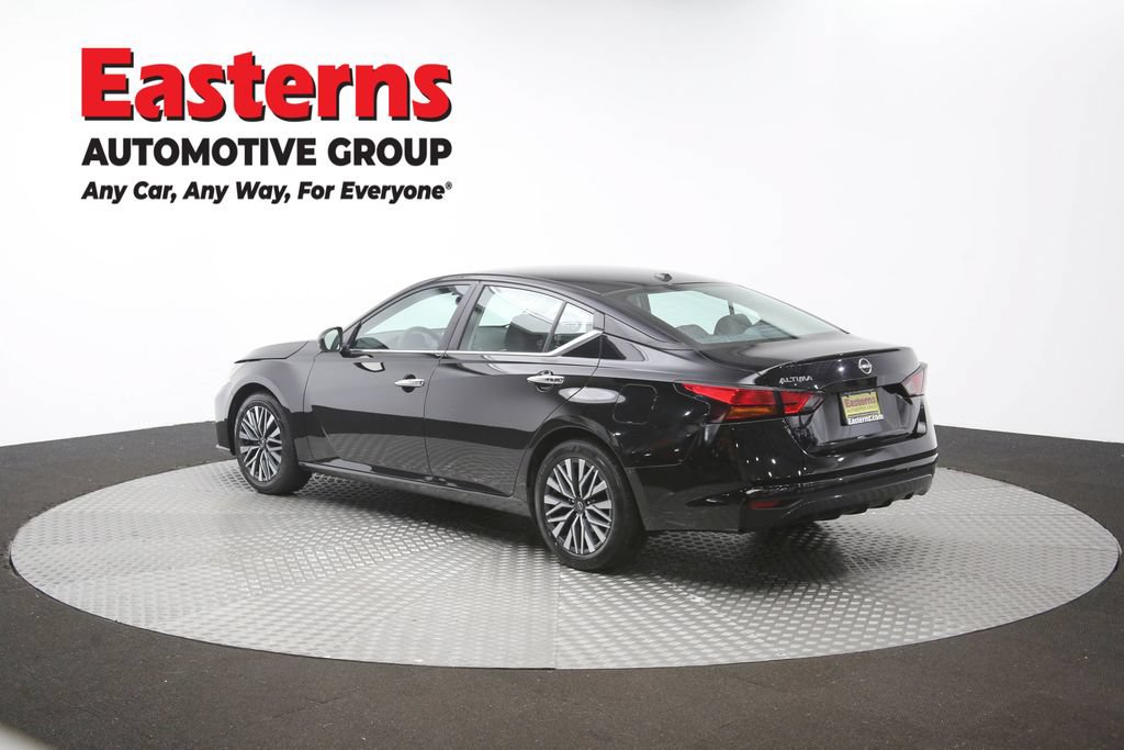 Used 2025 Nissan Altima 2.5 SV FWD image 64