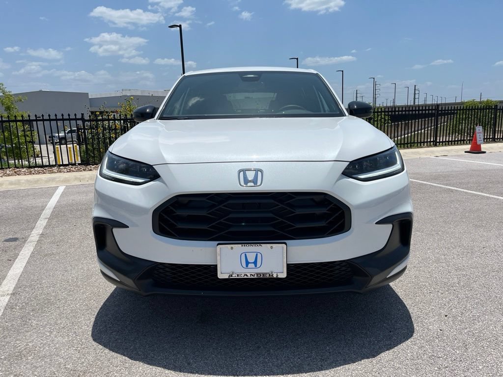 Used 2027 Honda HR-V Sport image 2