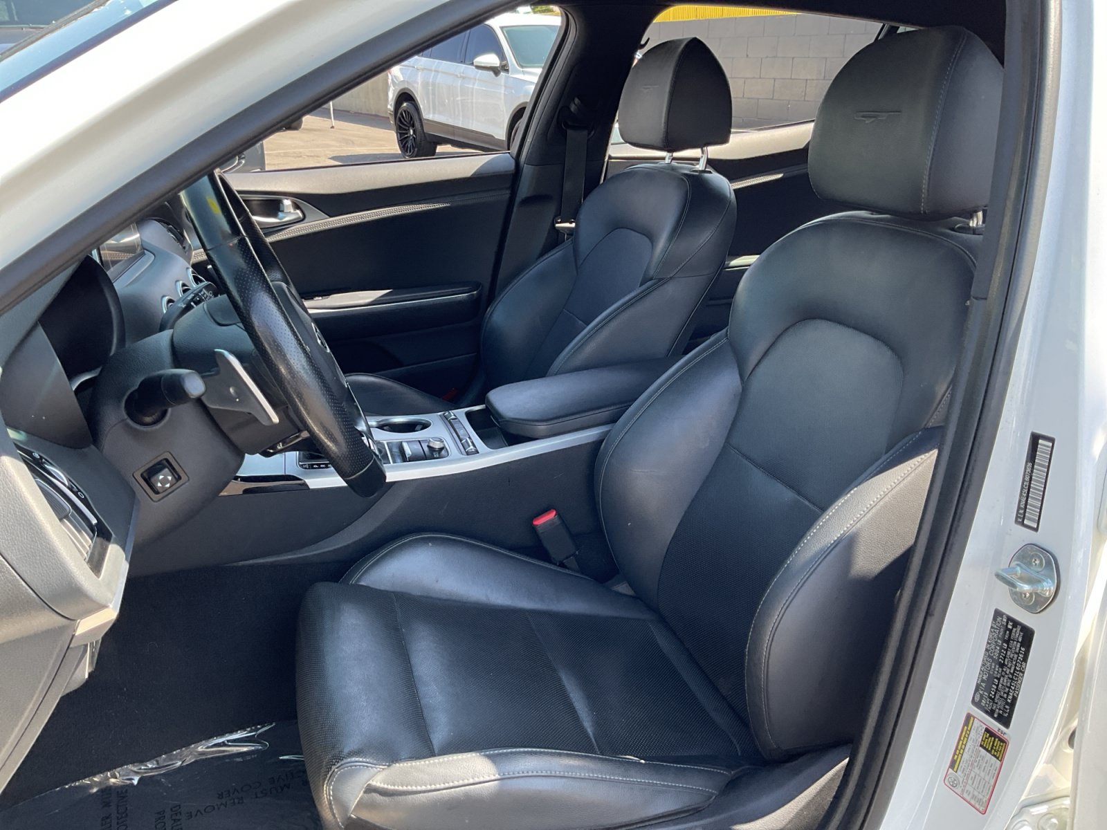 Used 2020 Kia Stinger GT1 RWD image 18