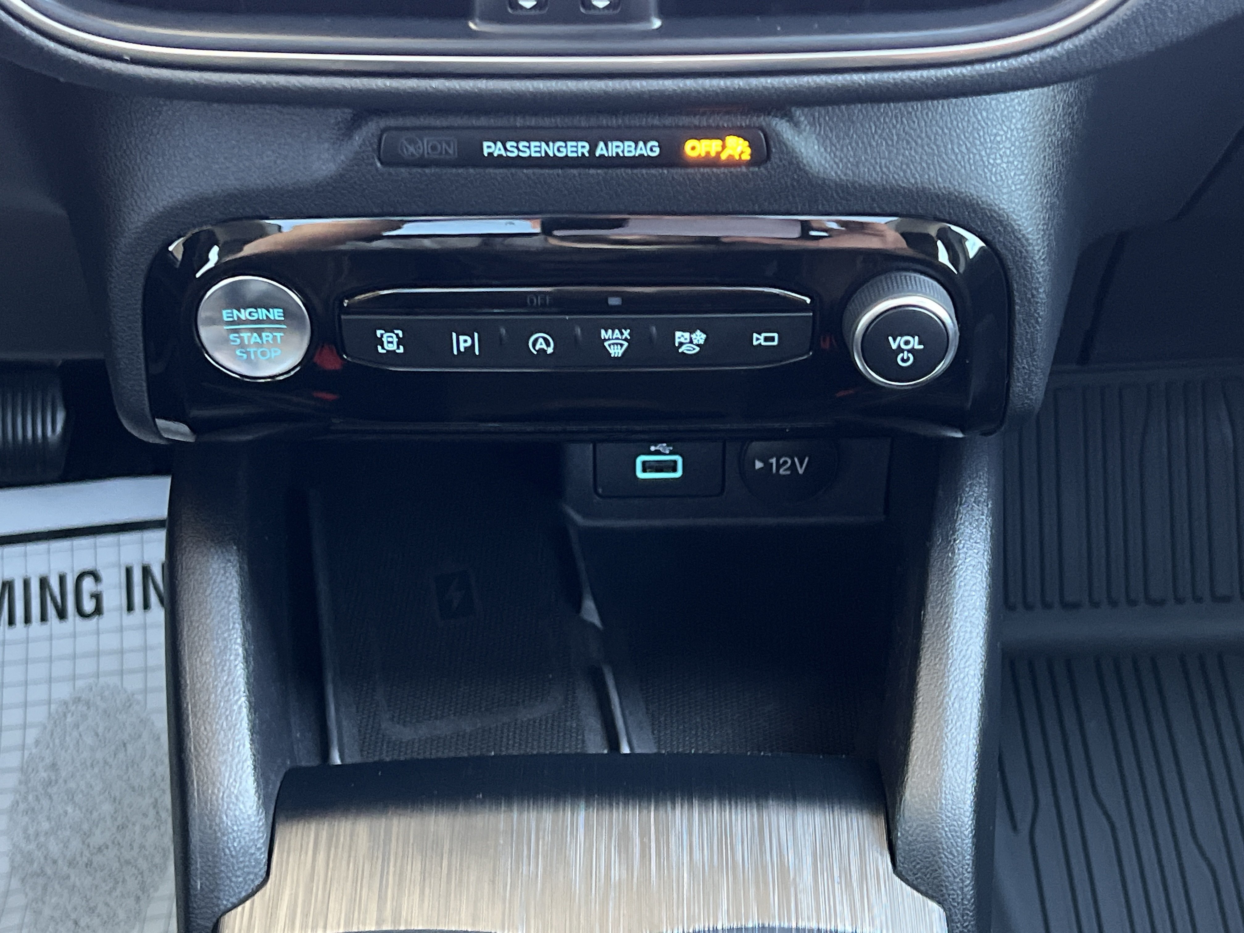 Used 2023 Ford Escape Platinum AWD/4WD image 21