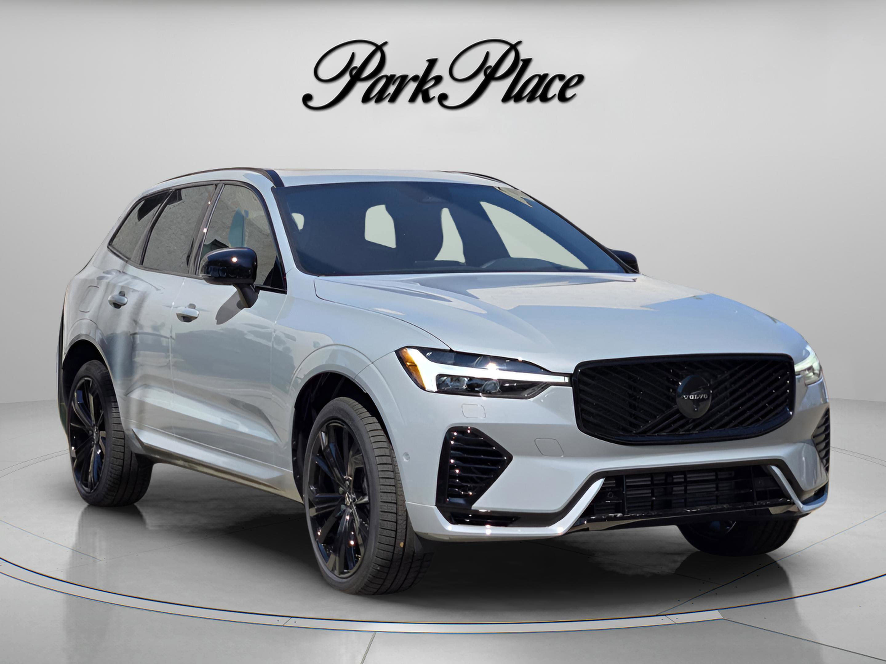 New 2026 Volvo XC60 T8 Ultra w/ Protection Package Premier image 8