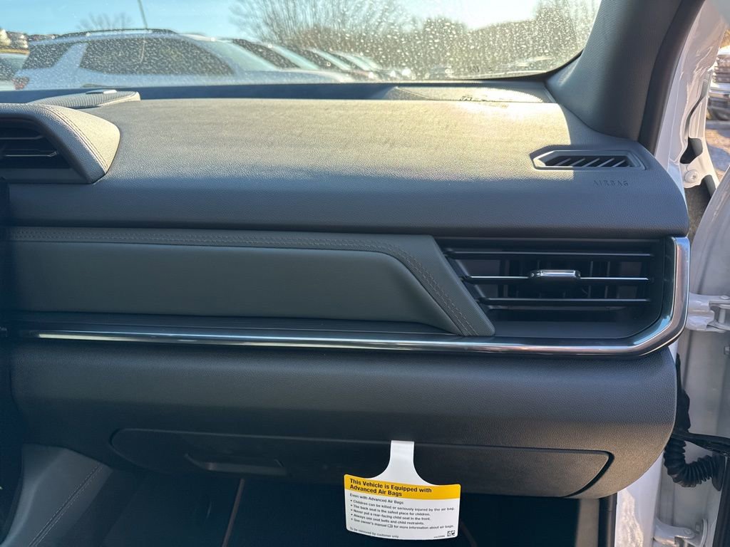 New 2026 GMC Terrain AT4 w/ LPO, Black Badging Package image 23