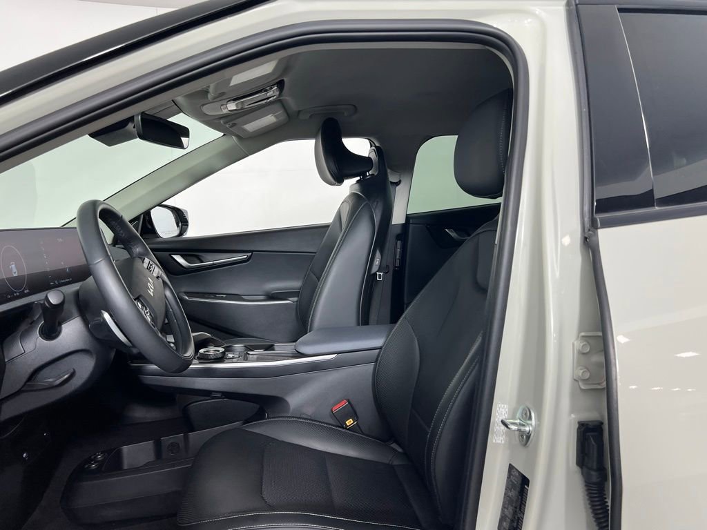 Used 2022 Kia EV6 Wind w/ Wind Technology Package image 23