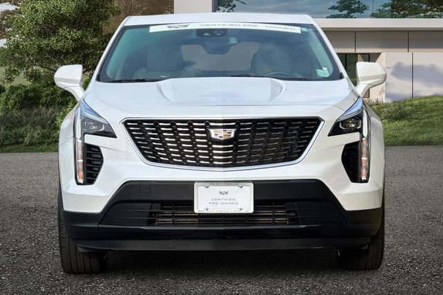 Certified 2023 Cadillac XT4 Luxury w/ Cold Weather Package image 9