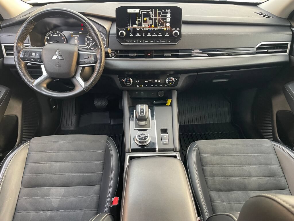 Used 2024 Mitsubishi Outlander SE AWD/4WD image 33