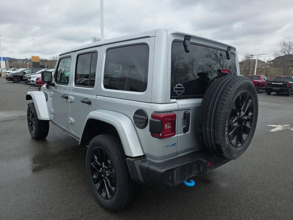 Used 2024 Jeep Wrangler Unlimited Sahara w/ Technology Group image 6