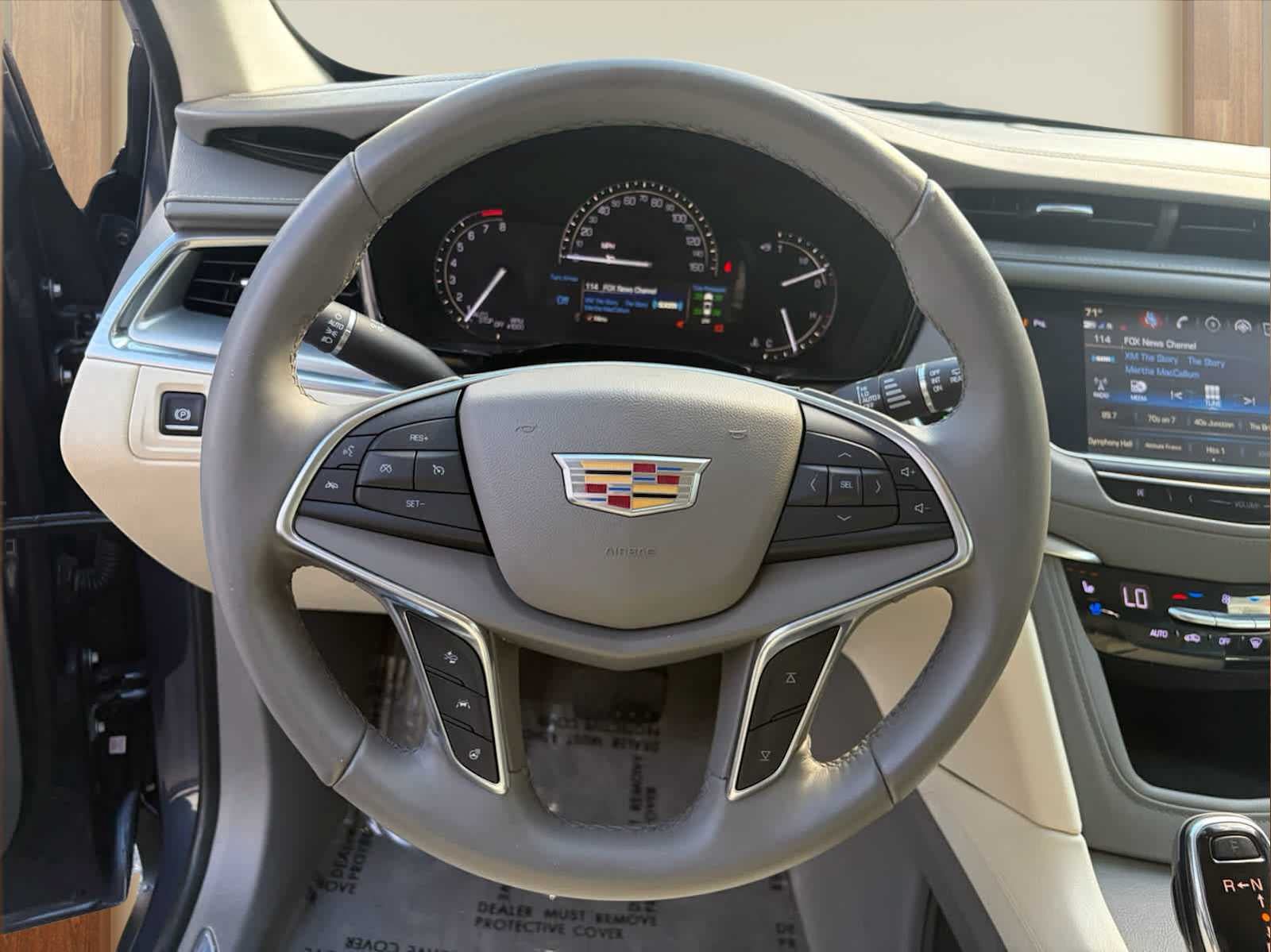 Used 2018 Cadillac XT5 Premium Luxury AWD/4WD image 12