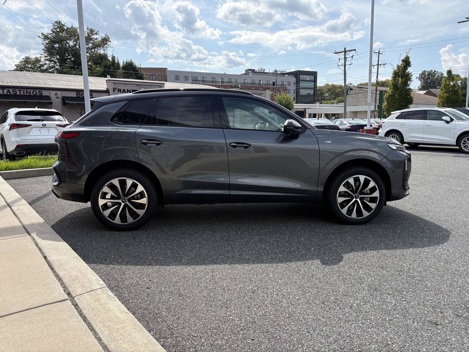 New 2026 Audi Q3 quattro 2.0T AWD/4WD image 6