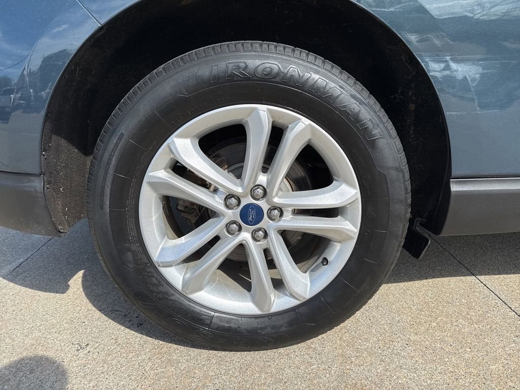 Used 2019 Ford Edge SEL w/ Equipment Group 201A AWD/4WD image 50
