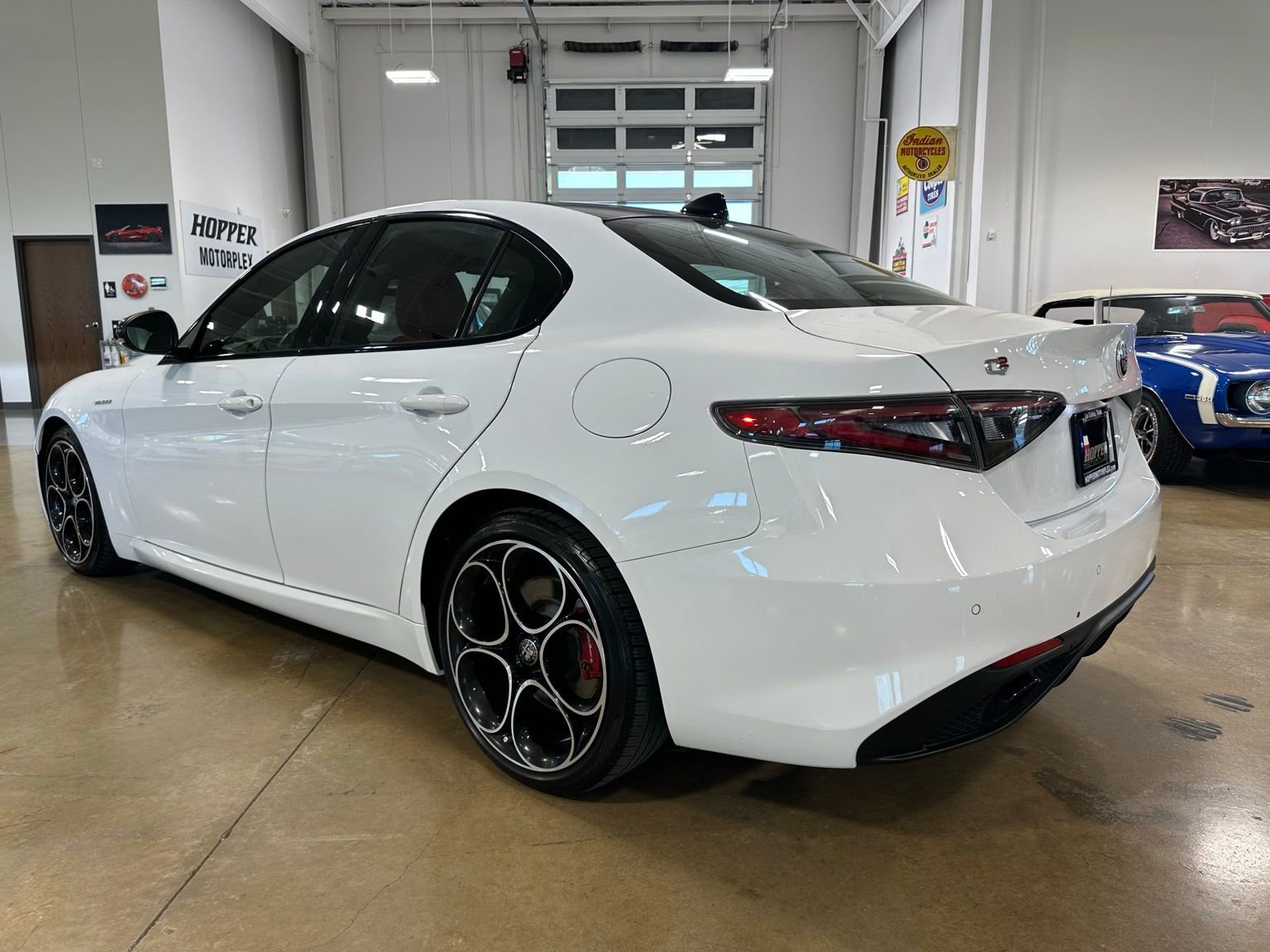 Used 2024 Alfa Romeo Giulia Veloce image 6