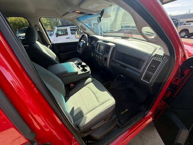 Used 2018 RAM 3500 Tradesman w/ Chrome Appearance Group AWD/4WD image 22