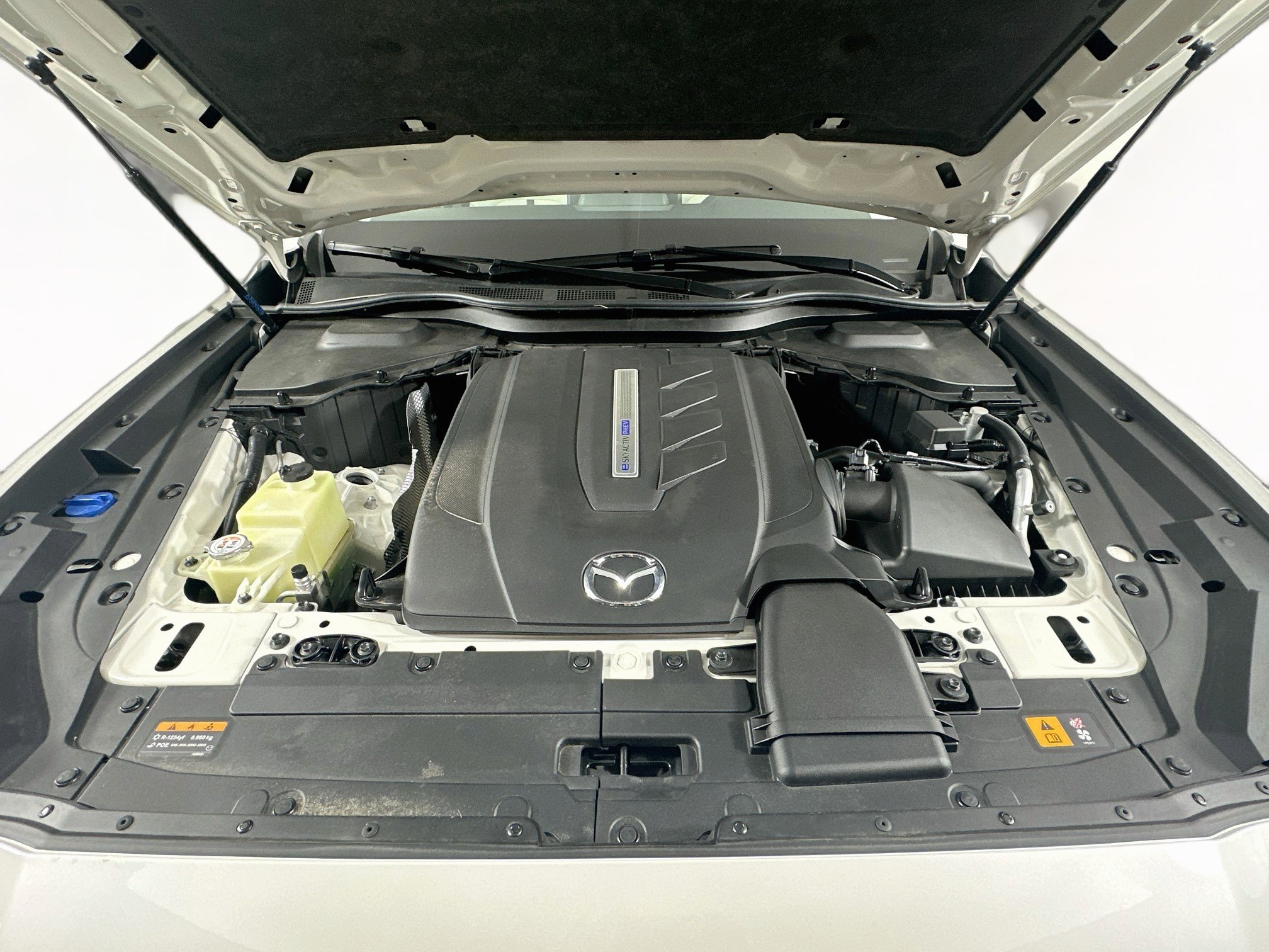 Used 2024 MAZDA CX-90 Plug-In Hybrid w/ Preferred AWD/4WD image 34