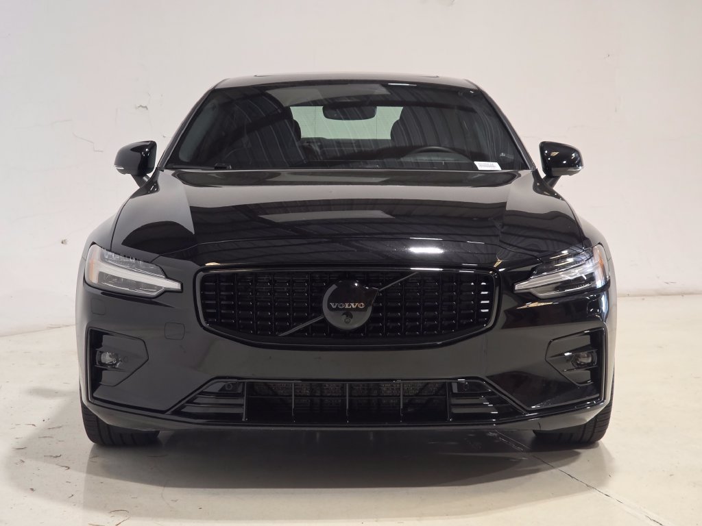Used 2023 Volvo S60 B5 Ultimate w/ Climate Package AWD/4WD image 2