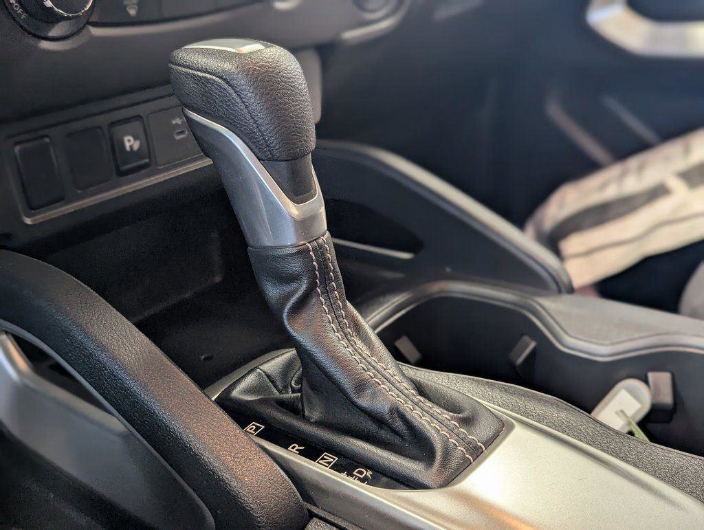 Used 2024 Nissan Frontier SV w/ Technology Package image 21