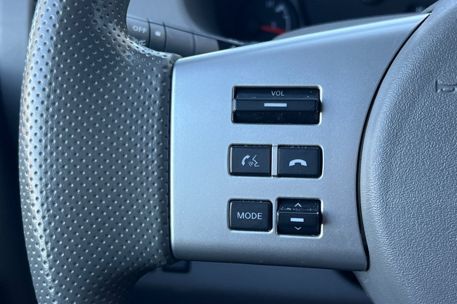 Used 2019 Nissan Frontier SV RWD image 25