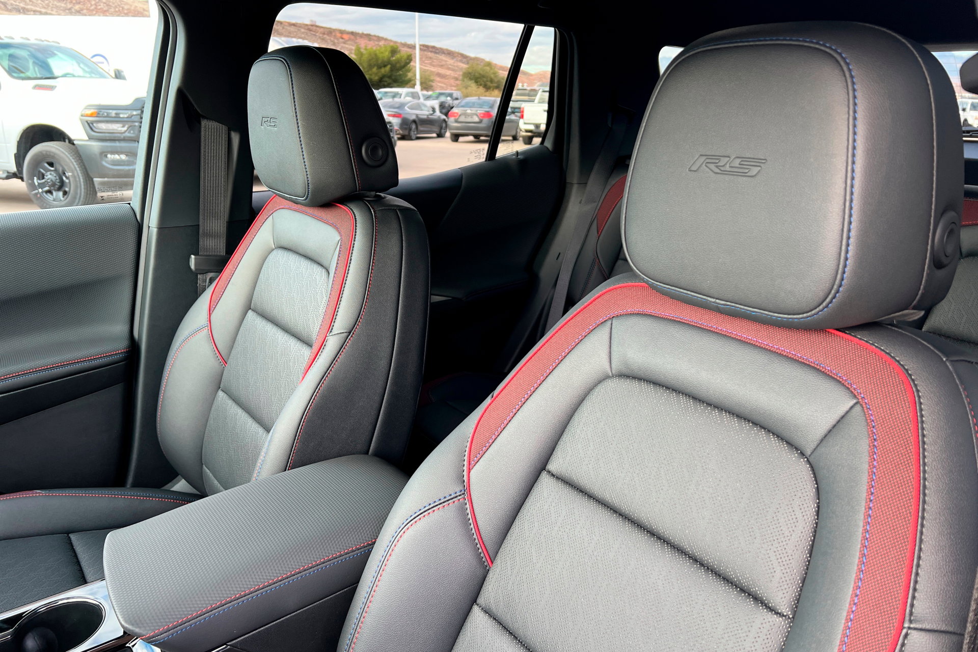 New 2026 Chevrolet Equinox RS w/ Convenience Package III image 17