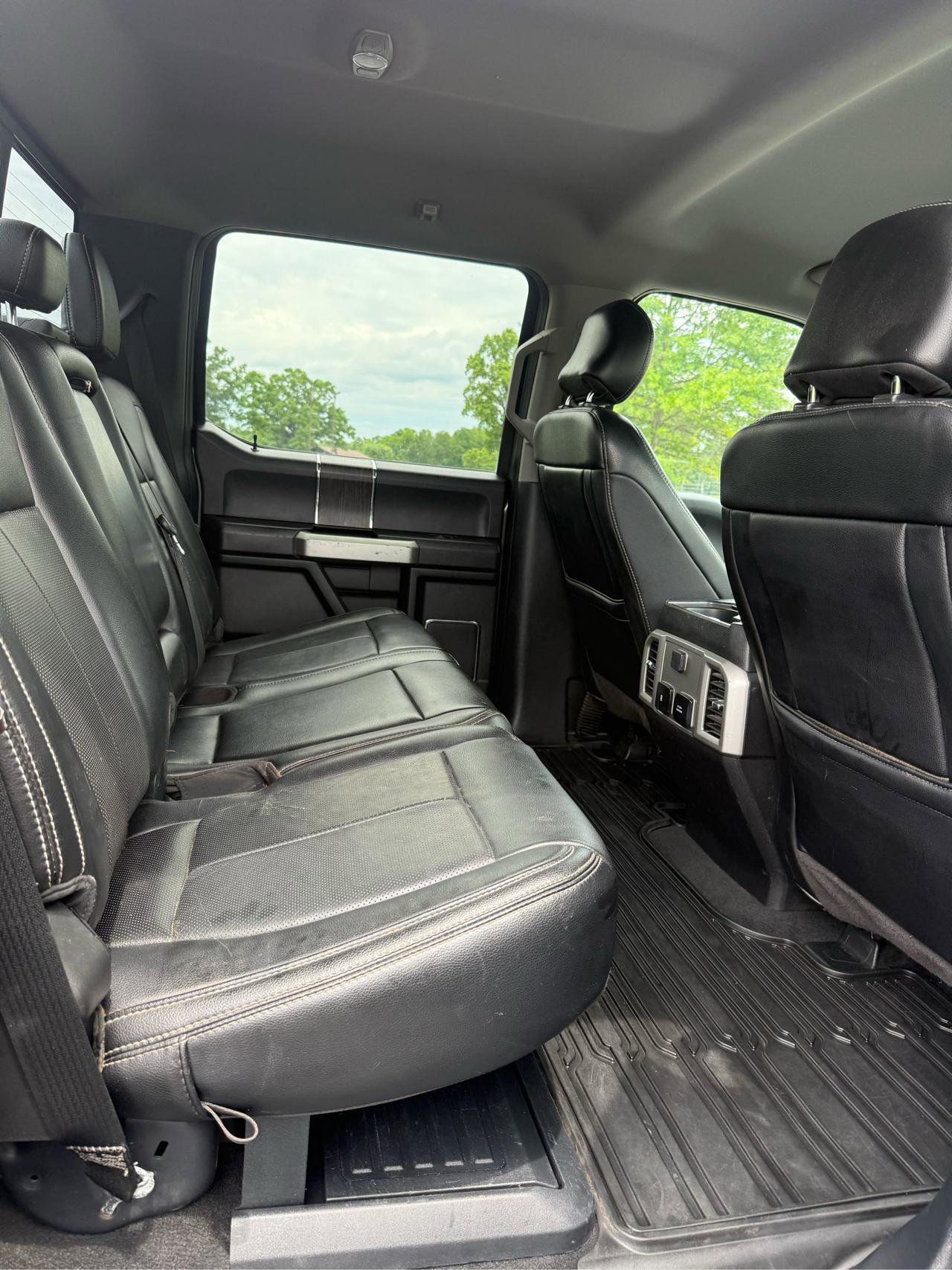 Used 2020 Ford F250 Lariat w/ Tremor Off-Road Package AWD/4WD image 11