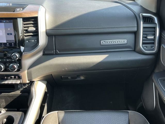 Used 2022 RAM 1500 Laramie AWD/4WD image 19