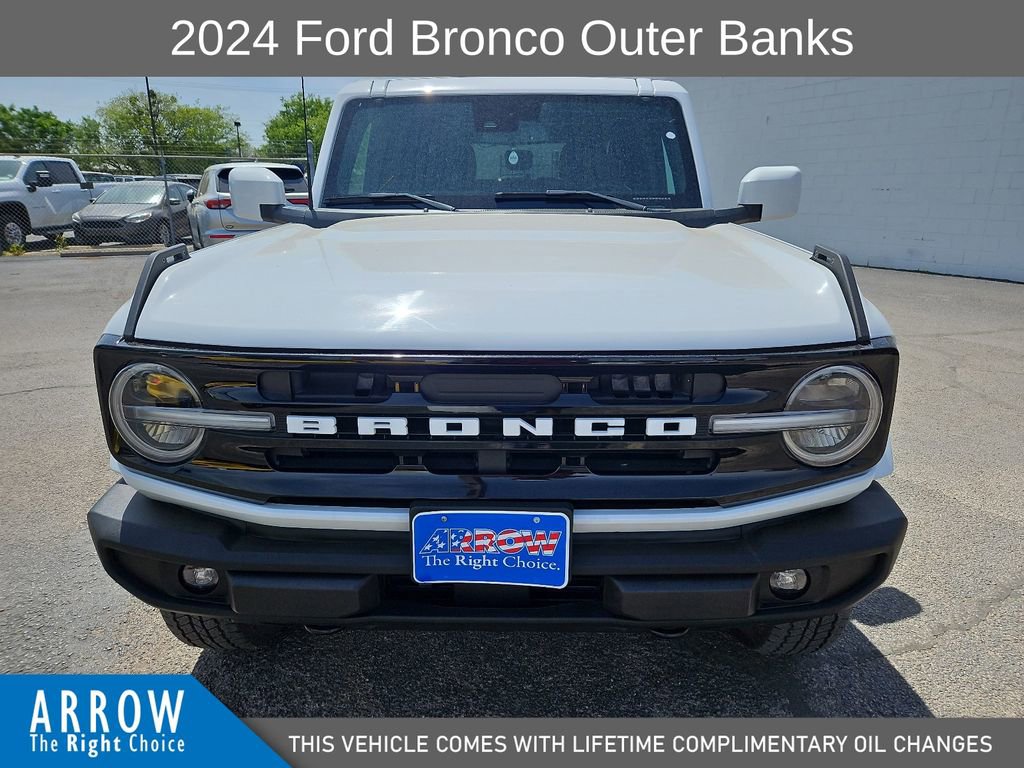 Used 2024 Ford Bronco Outer Banks image 3