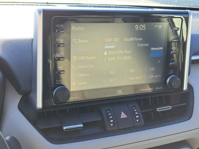 Used 2021 Toyota RAV4 XLE Premium image 15