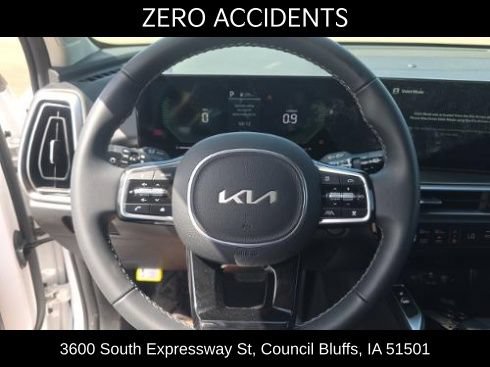 Used 2025 Kia Sorento EX w/ Panoramic Sunroof Package AWD/4WD image 6