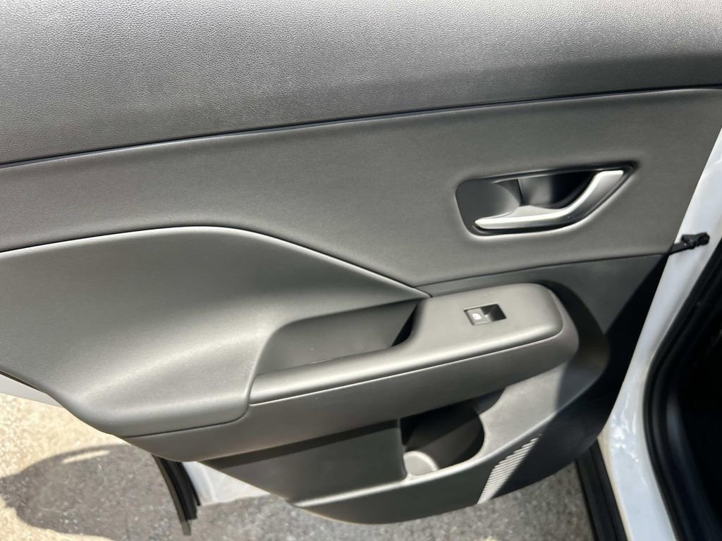 New 2026 Hyundai Kona SEL Premium FWD image 21