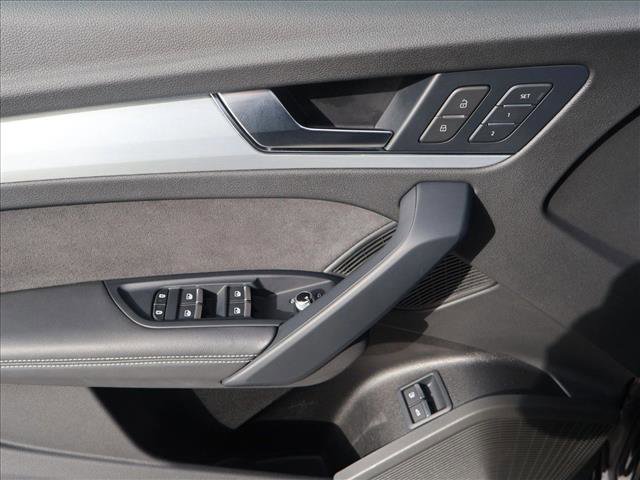 Used 2023 Audi Q5 e Prestige w/ Prestige Package image 9